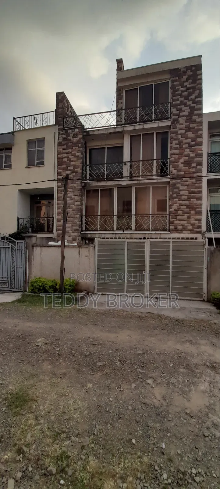 6bdrm House in Haile Garment, Nifas Silk-Lafto for sale