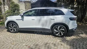 Volkswagen ID.6 2022 White