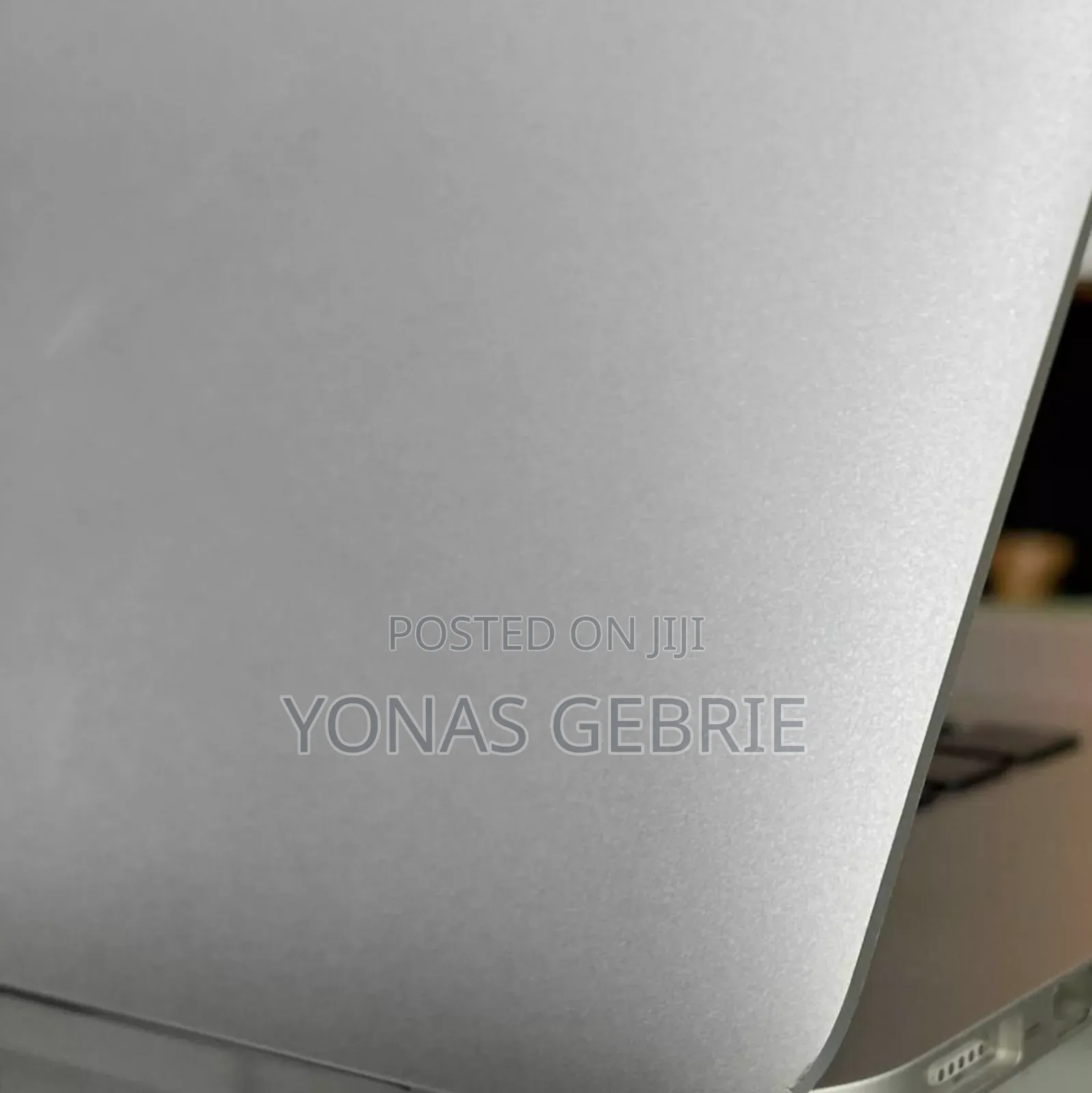 New Laptop Apple MacBook Pro 2015 16GB Intel Core I7 SSD 256GB