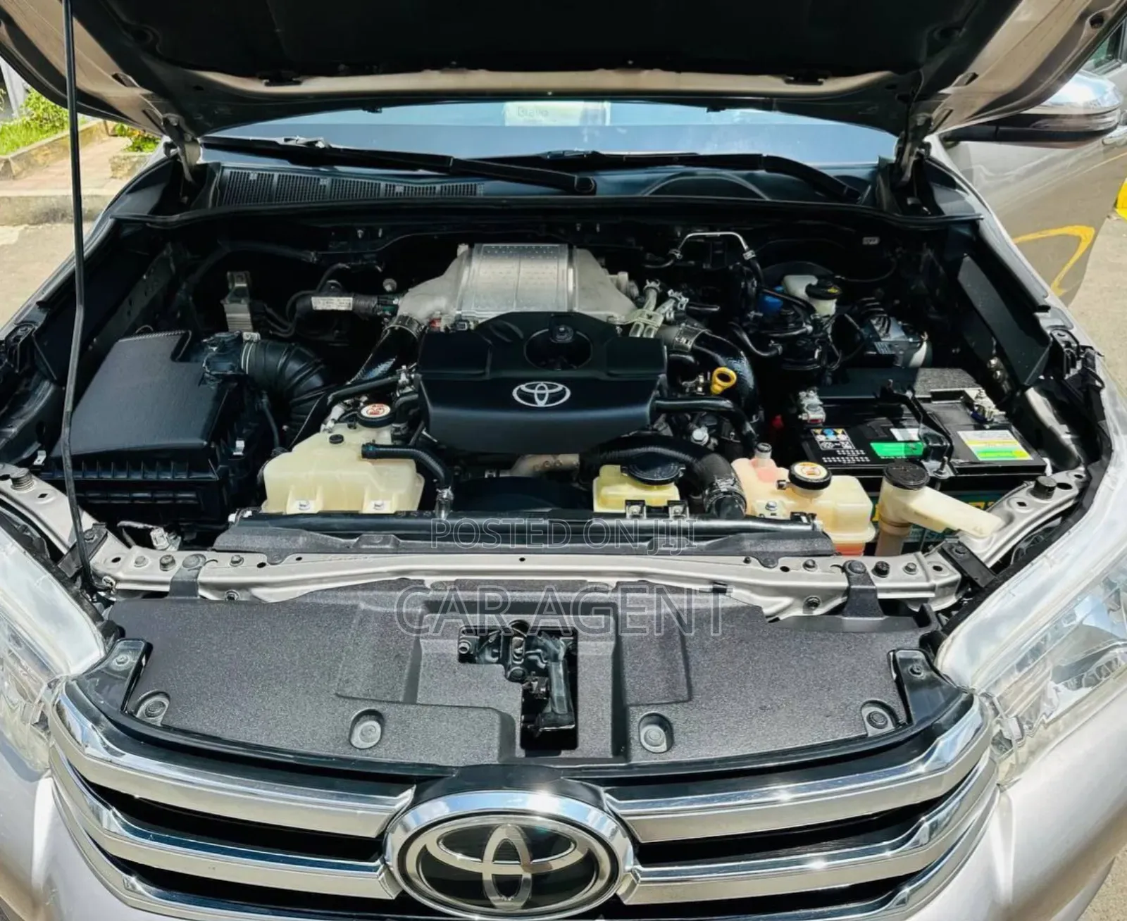 Toyota Hilux 2019 Gray