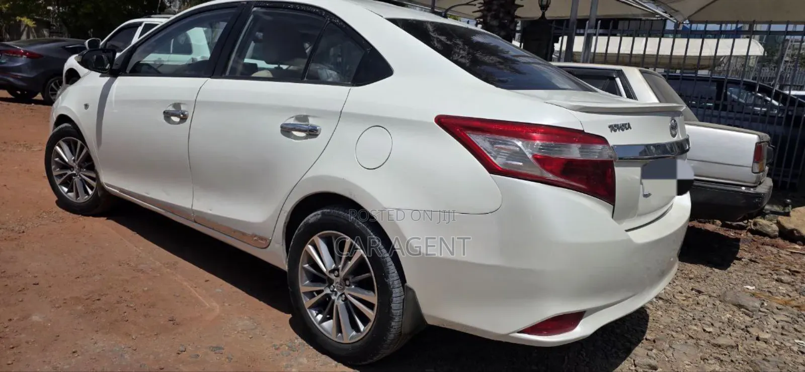 Toyota Yaris 2017 White