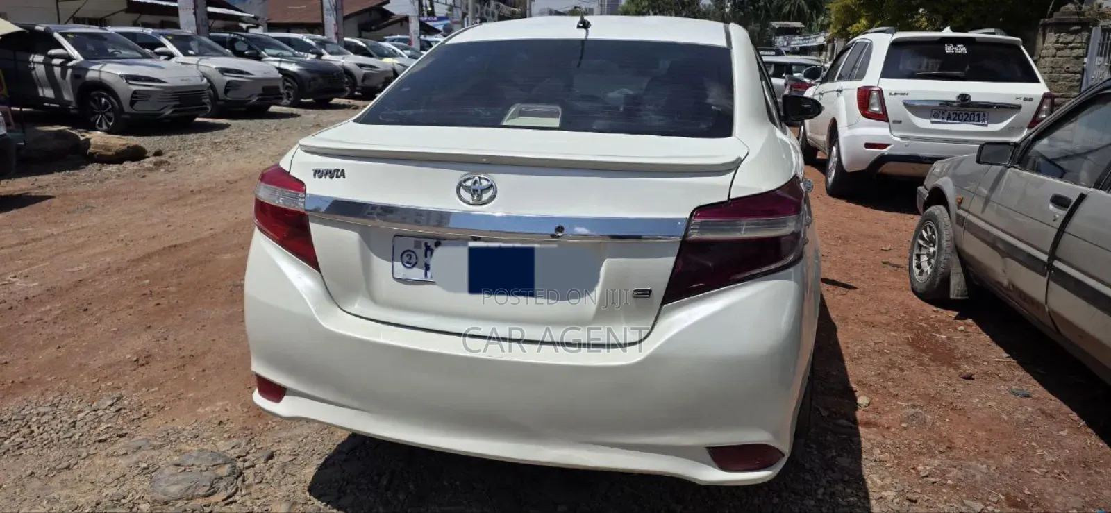 Toyota Yaris 2017 White