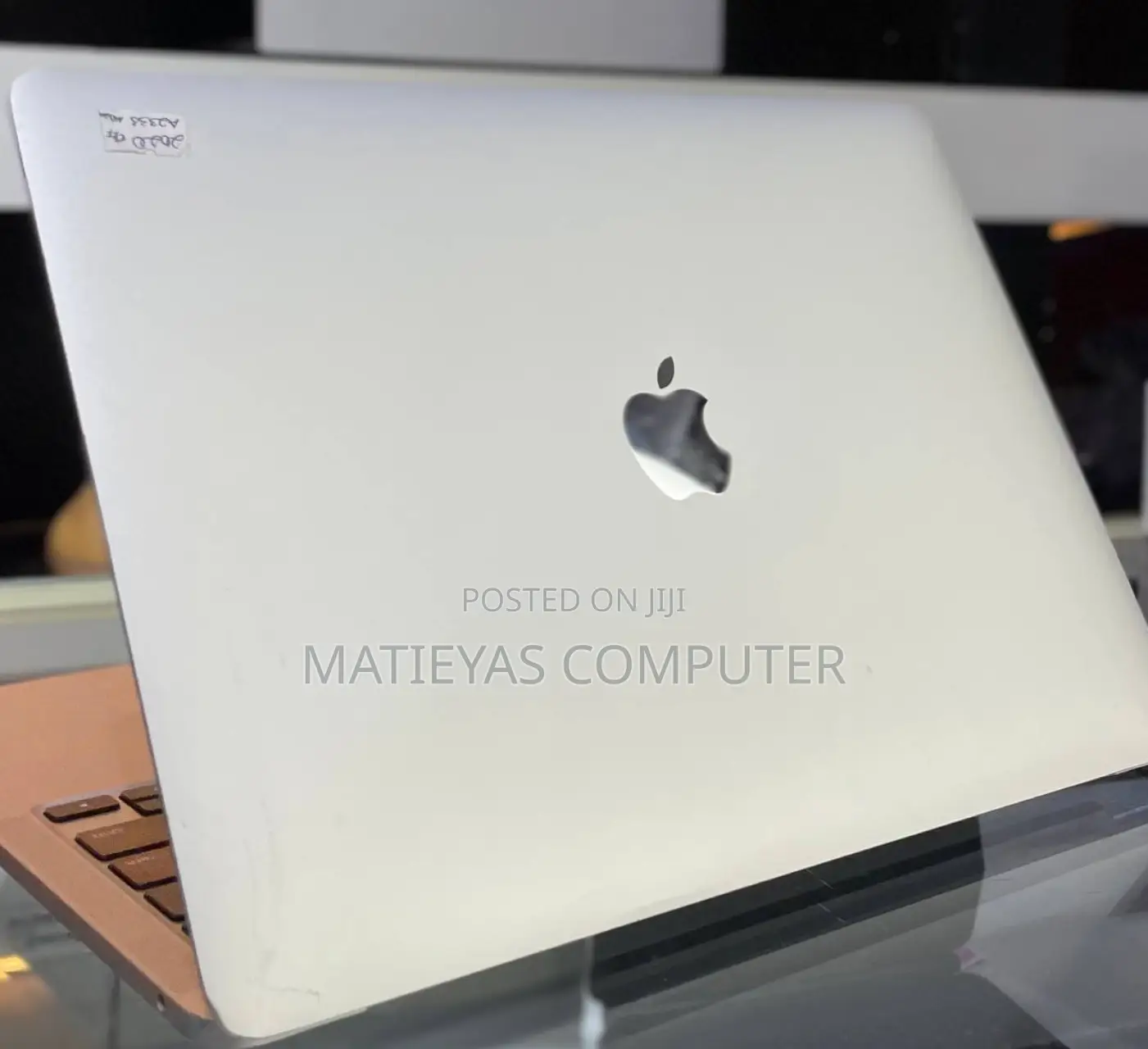 New Laptop Apple MacBook Pro M1 8GB Apple M1 SSD 512GB