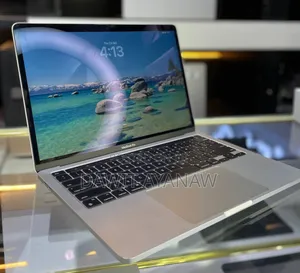 New Laptop Apple MacBook Pro M1 8GB Apple M1 SSD 512GB