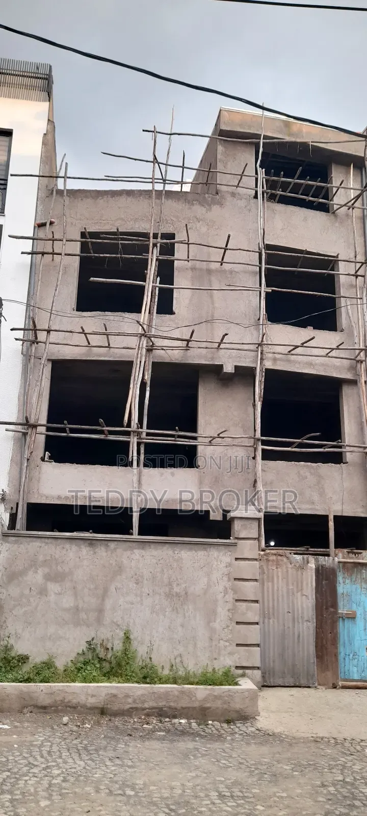 6bdrm House in Haile Garment, Nifas Silk-Lafto for sale