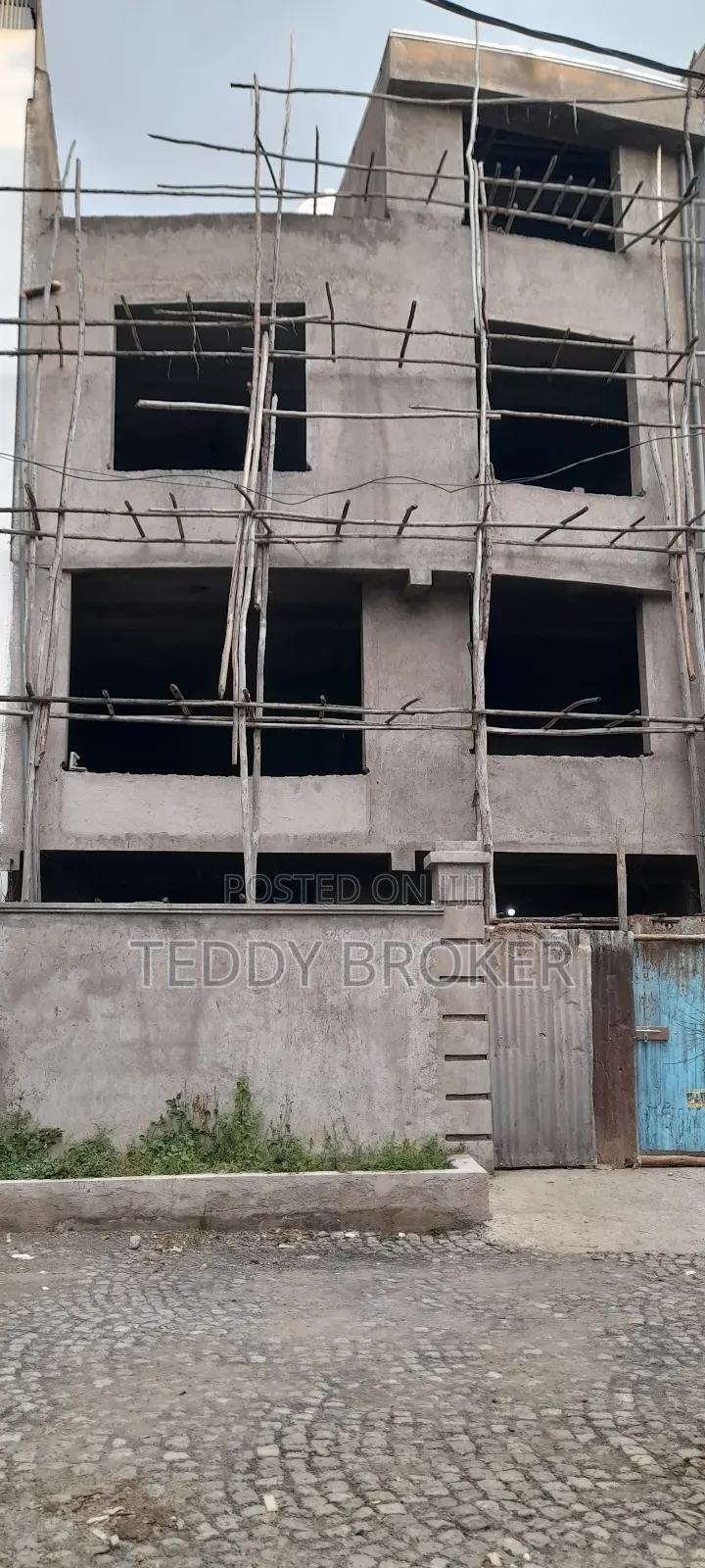 6bdrm House in Haile Garment, Nifas Silk-Lafto for sale