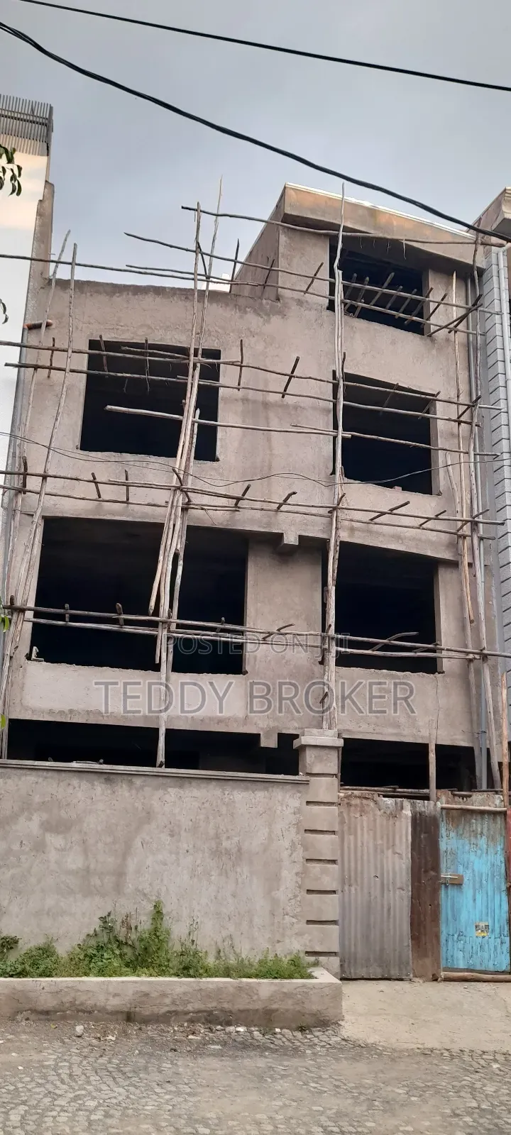 6bdrm House in Haile Garment, Nifas Silk-Lafto for sale