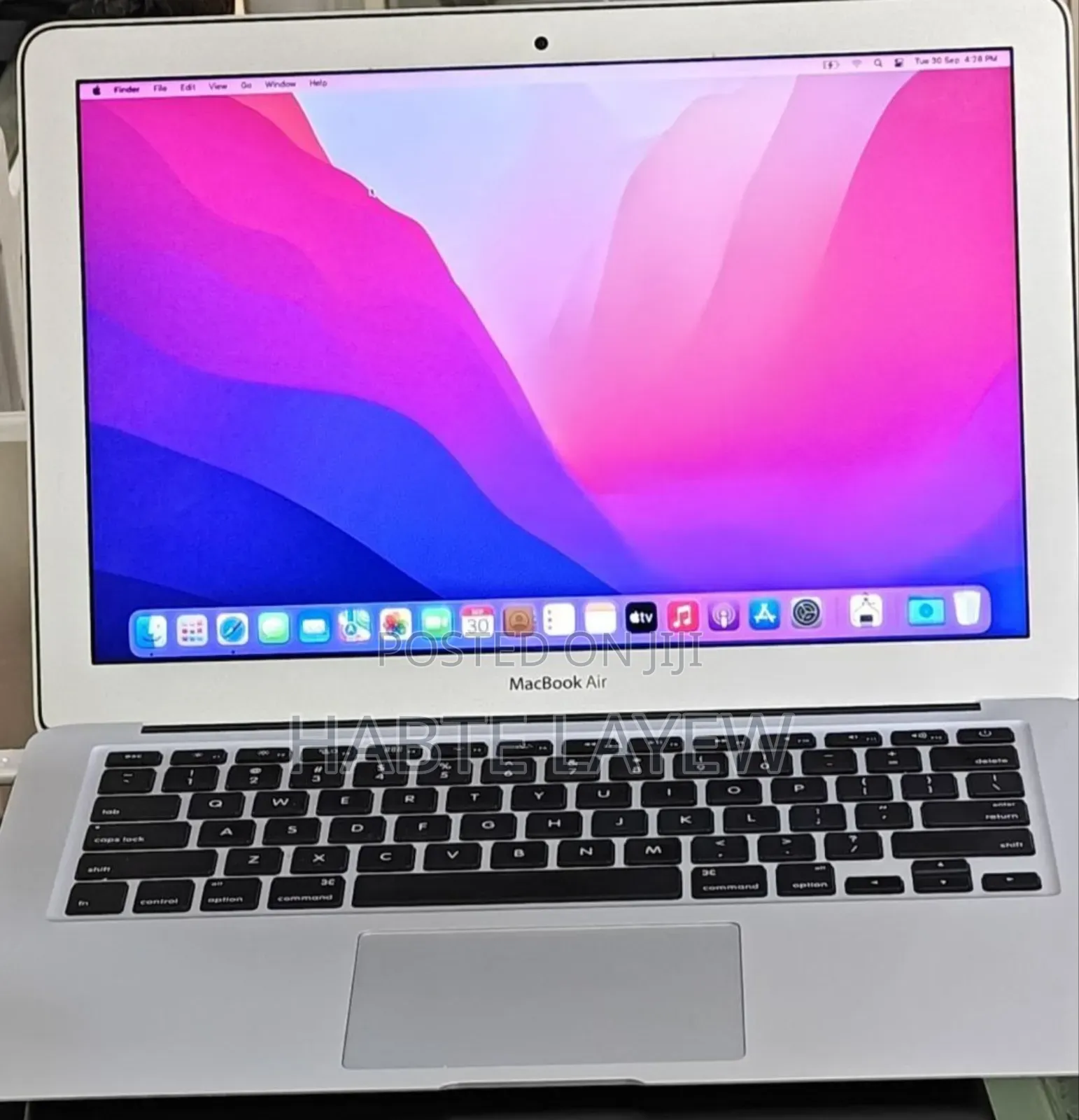 New Laptop Apple MacBook Pro 2017 8GB Intel Core I7 SSD 512GB