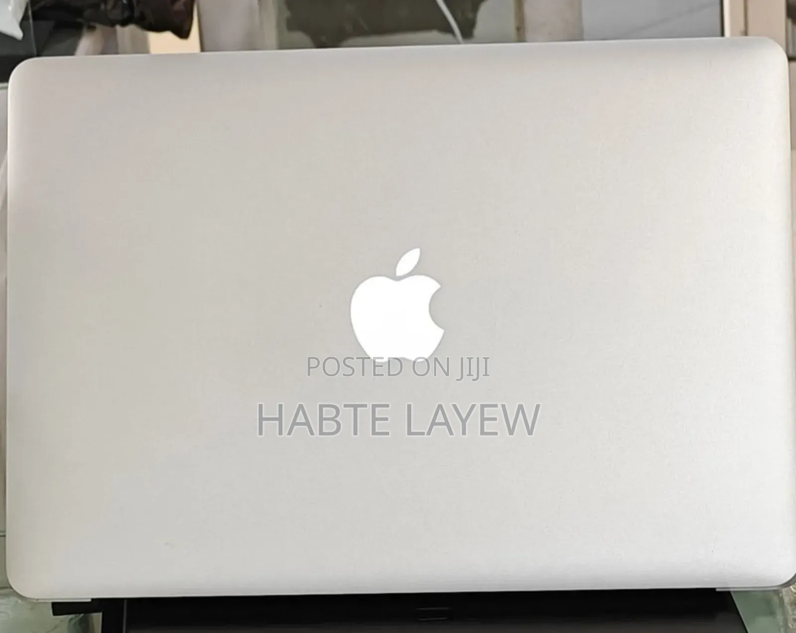 New Laptop Apple MacBook Pro 2017 8GB Intel Core I7 SSD 512GB