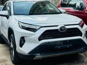 Photo - New Toyota RAV4 2024 White