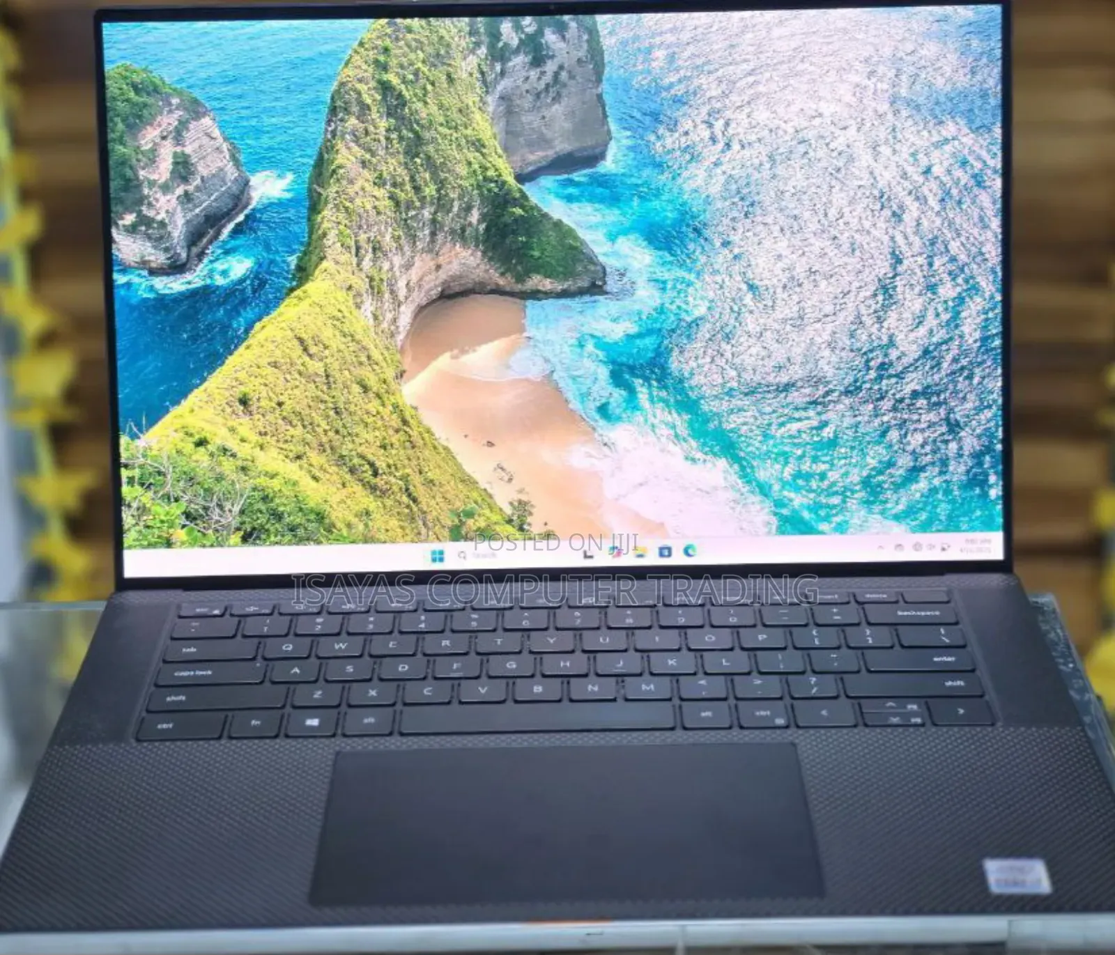 New Laptop Dell XPS 15 16GB Intel Core I7 SSD 512GB