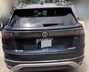 Volkswagen ID.6 2023 Gray