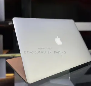 Photo - New Laptop Apple MacBook Pro 2015 16GB SSD 256GB