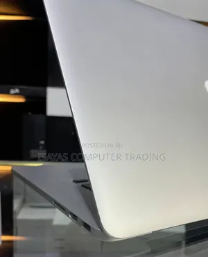 New Laptop Apple MacBook Pro 2015 16GB SSD 256GB