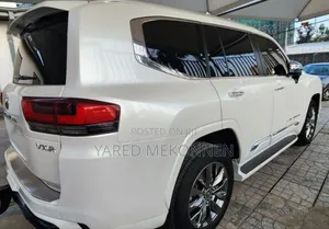 New Toyota Land Cruiser 2023 White