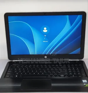 New Laptop HP Pavilion 15 8GB Intel Core I5 SSD 256GB