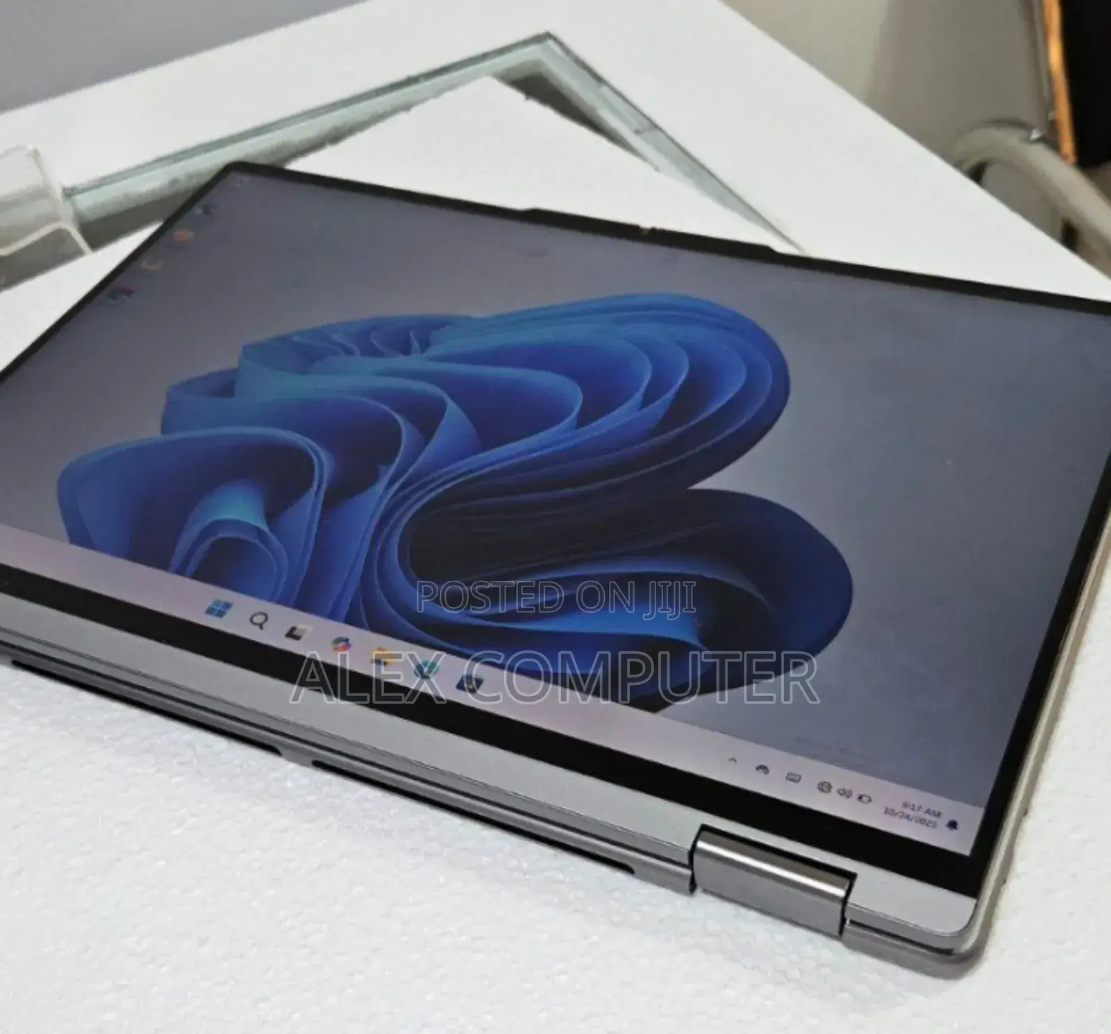 New Laptop Lenovo 16GB AMD Ryzen 7 SSD 512GB