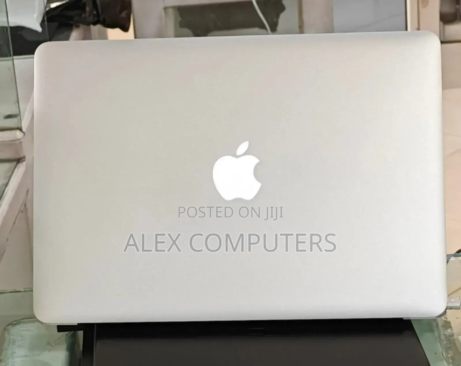 New Laptop Apple MacBook Air 2017 8GB Intel Core I7 SSD 512GB