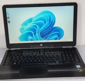 New Laptop HP Pavilion 15 8GB Intel Core I5 SSD 256GB