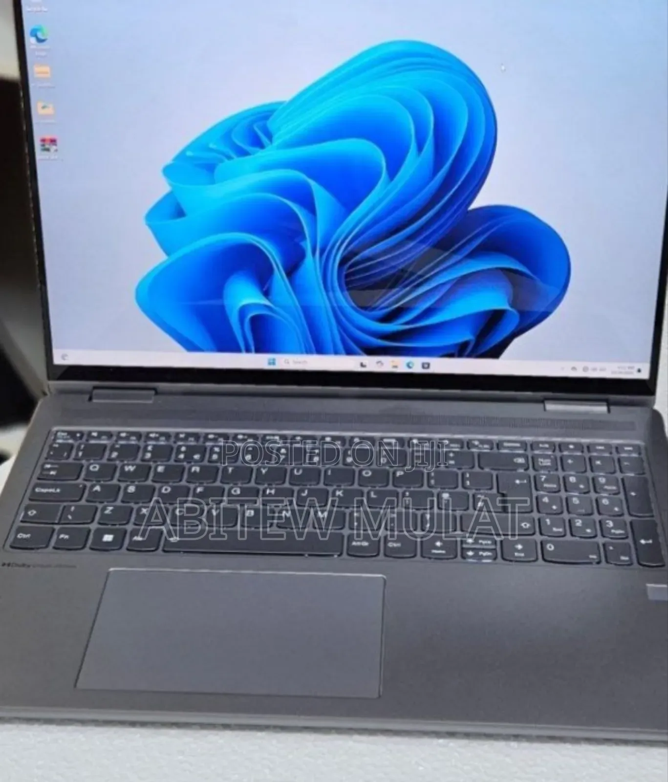 New Laptop Lenovo Yoga 7i 16GB Intel Core I7 SSD 512GB