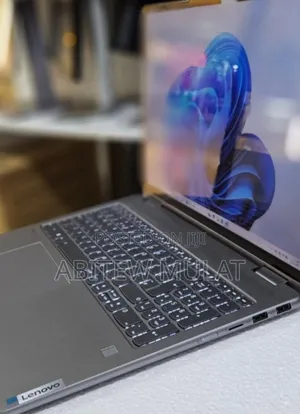 New Laptop Lenovo Yoga 7i 16GB Intel Core I7 SSD 512GB