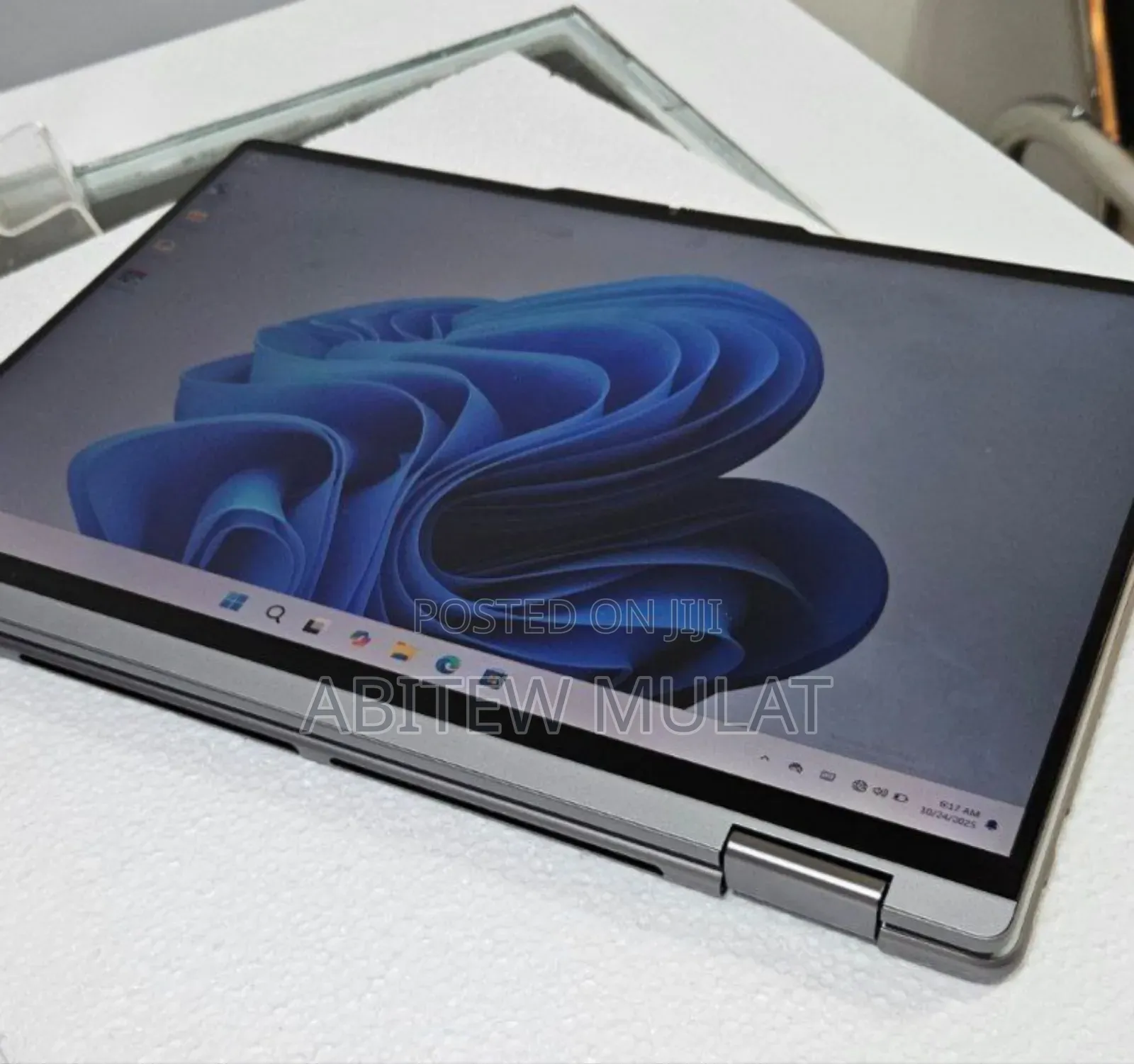 New Laptop Lenovo Yoga 7i 16GB Intel Core I7 SSD 512GB