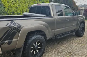 Toyota Tacoma 2012 Gray