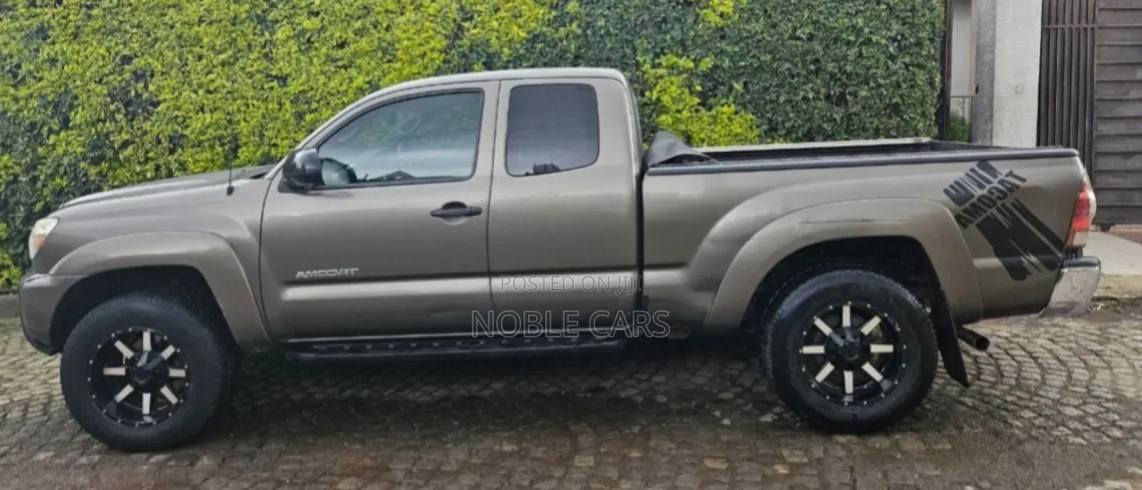 Toyota Tacoma 2012 Gray