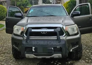 Toyota Tacoma 2012 Gray