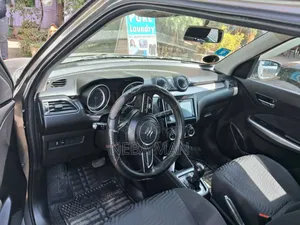 Suzuki Swift 2022 Gray