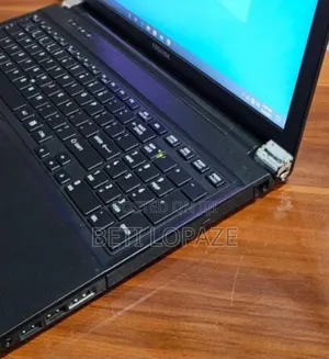 Laptop Toshiba Tecra P10 4GB Intel Core I5 SSD 320GB