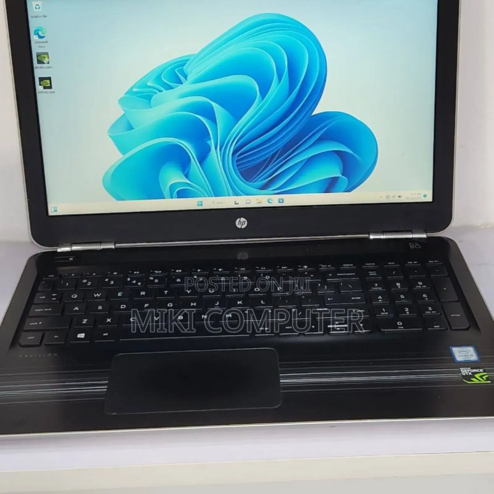 New Laptop HP Pavilion 15 8GB Intel Core I5 SSD 256GB