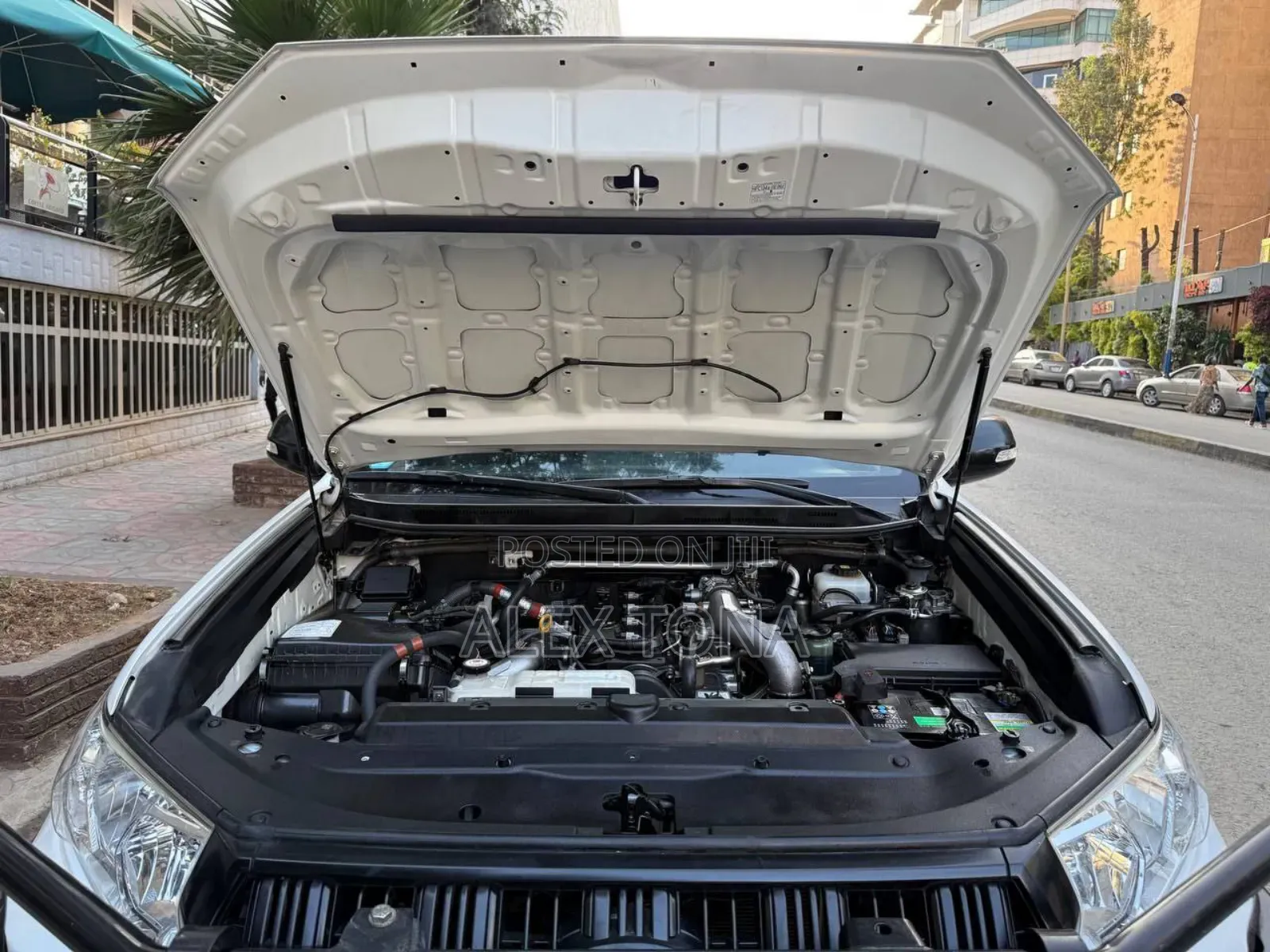 Toyota Land Cruiser Prado 2019 White