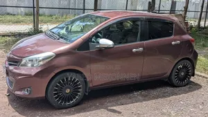 Toyota Yaris 2011 Brown
