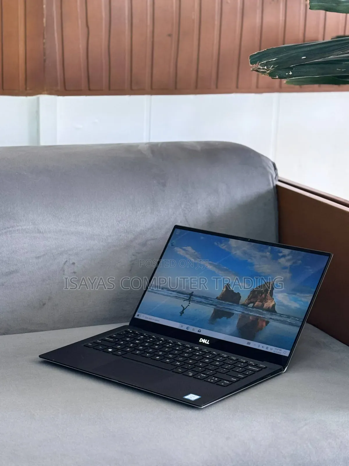 New Laptop Dell XPS 13 8GB Intel Core I7 SSD 512GB