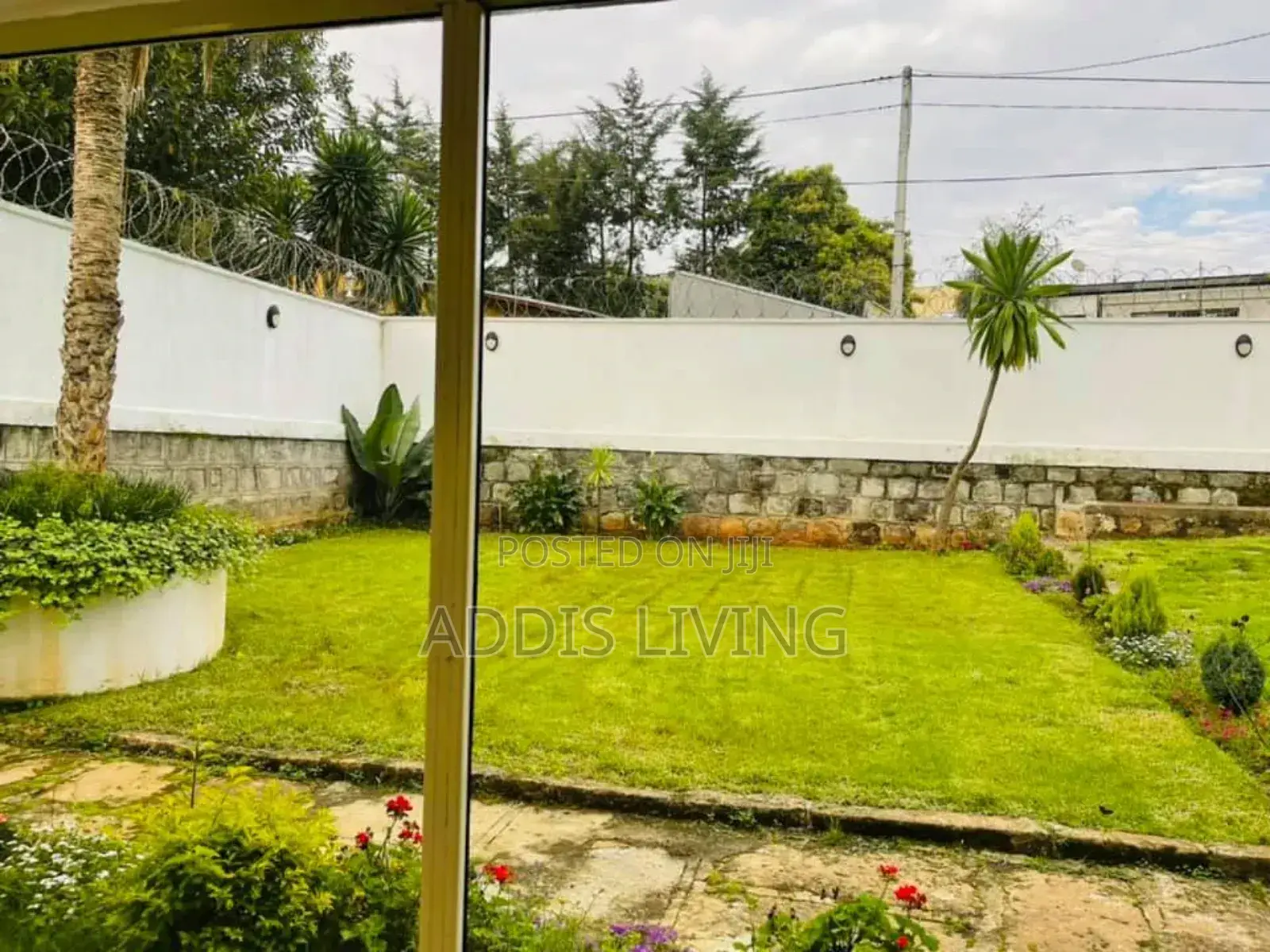 3bdrm Villa in Bole for rent