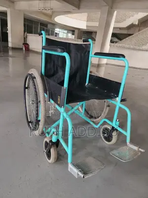Normal Foldable Wheelchair吵雜wheelchair奢華wheelchair考生wheelchair Medical