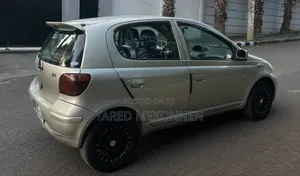 Toyota Vitz 2003 Ivory