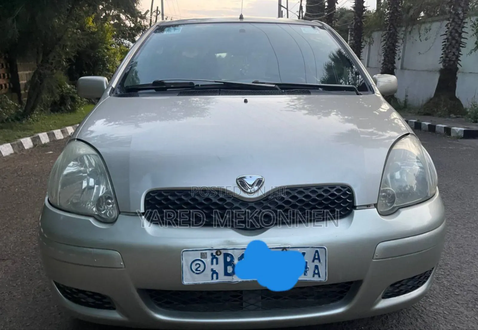 Toyota Vitz 2003 Ivory