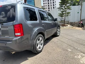Honda Pilot 2012 Gray