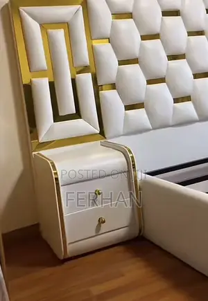 Photo - Luxury Bed With Dressing