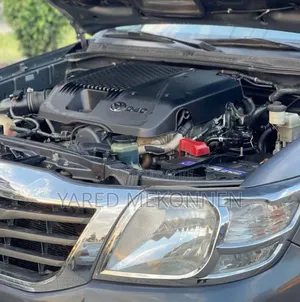 Toyota Hilux 2013 Gray