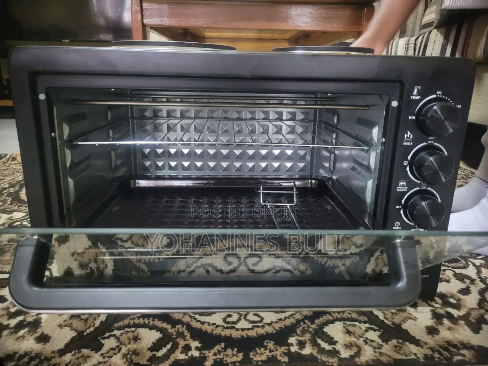 Electric Oven With 2 Hot Plates
