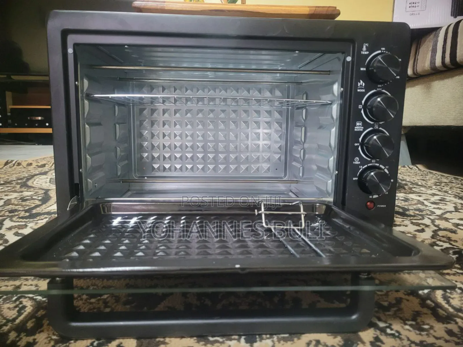 Electric Oven With 2 Hot Plates