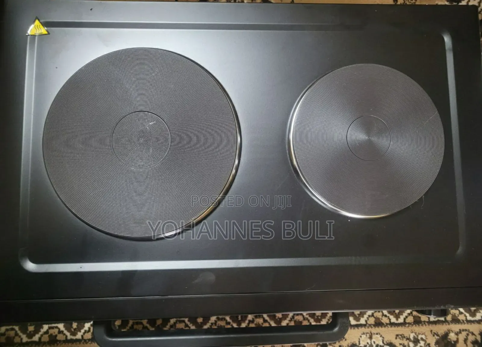 Electric Oven With 2 Hot Plates