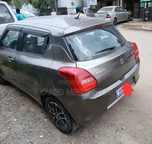 Suzuki Swift 2022 Gray
