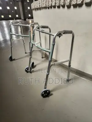 Photo - Foldable Walker腕帶medical Walker胺你brand New Walker鳵的walker吞食walker New