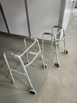 Foldable Stainless Walker才能almunium Walker朱槿medical Walker考試walker Aid