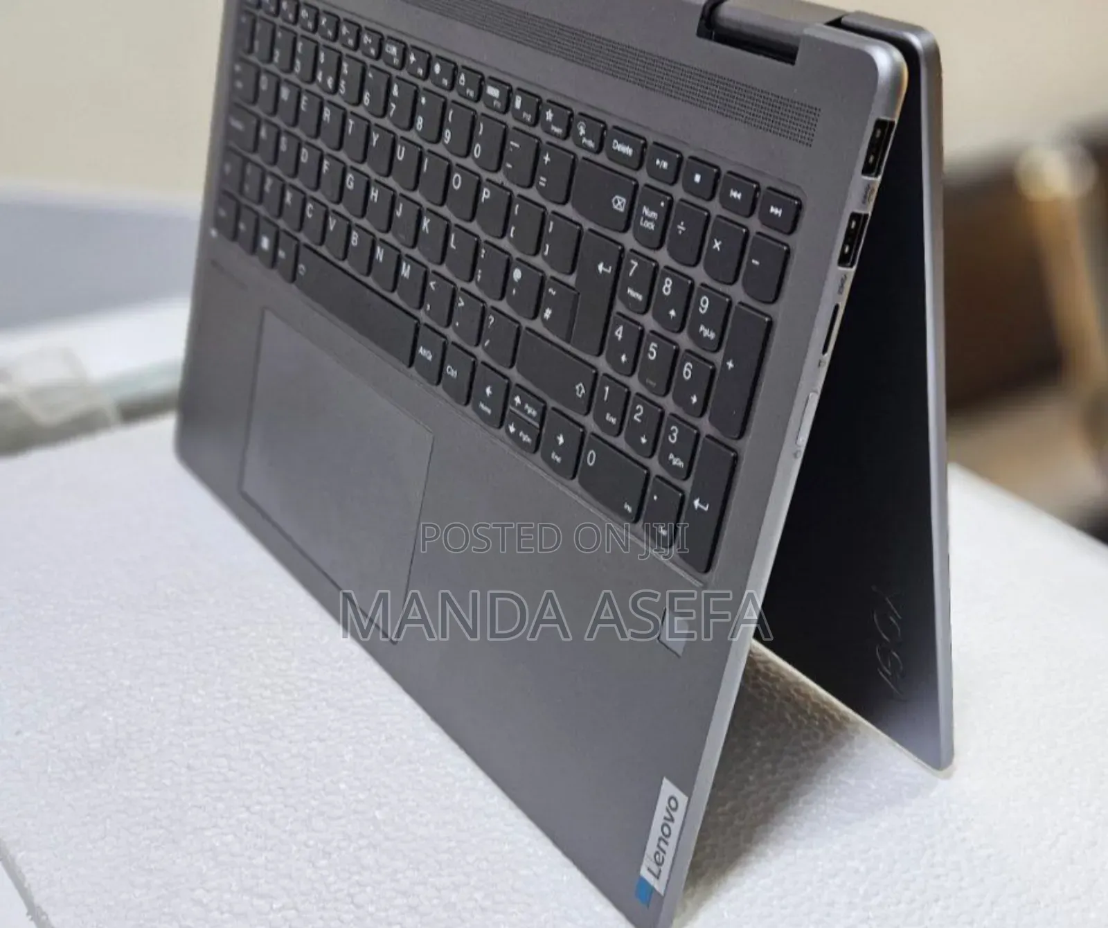 New Laptop Lenovo Yoga 7i 16GB Intel Core I7 SSD 512GB