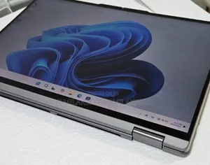 New Laptop Lenovo Yoga 7i 16GB Intel Core I7 SSD 512GB